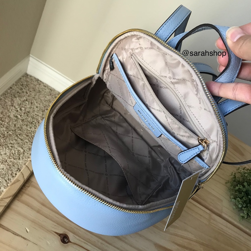 🌼Michael Kors backpack - Picture 8 of 12